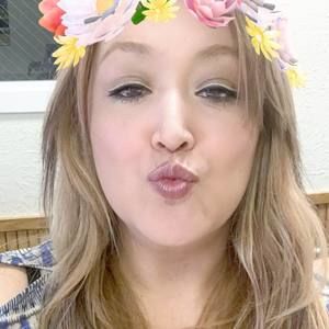 Meet your Posher, Claudia